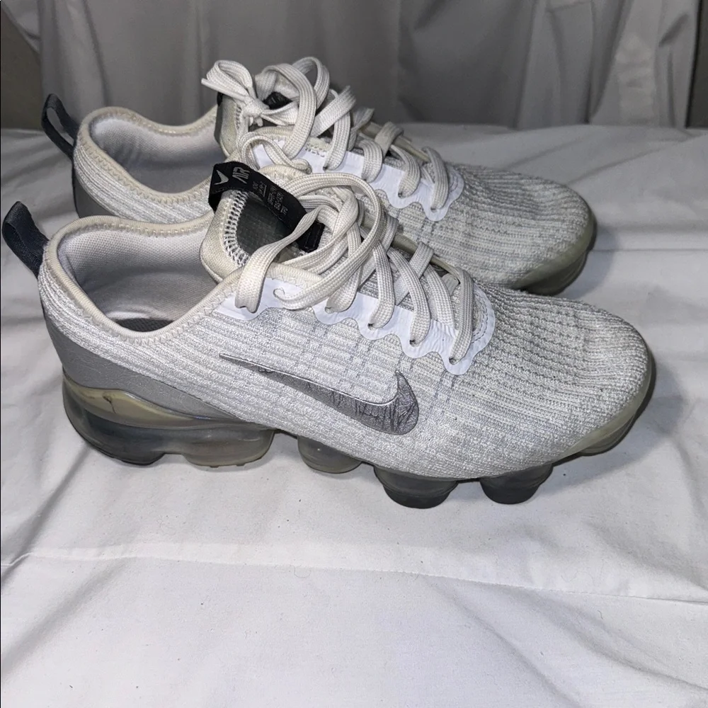 Nike Air VaporMax Kids 6Y White Gray Running Sneakers Youth Athletic